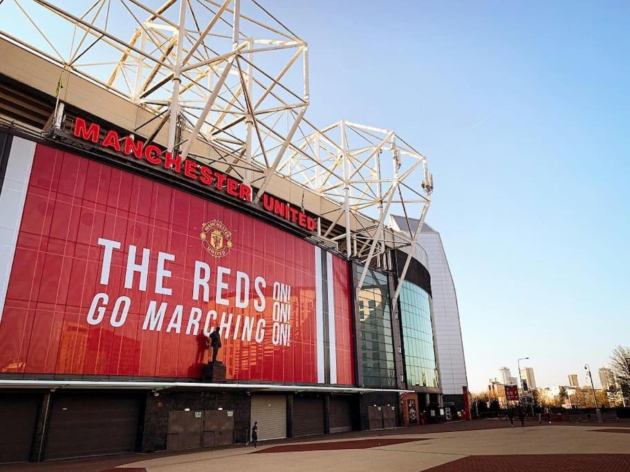 Central Manchester-1Br Apartment Free Parking-Cinema Room Exterior photo