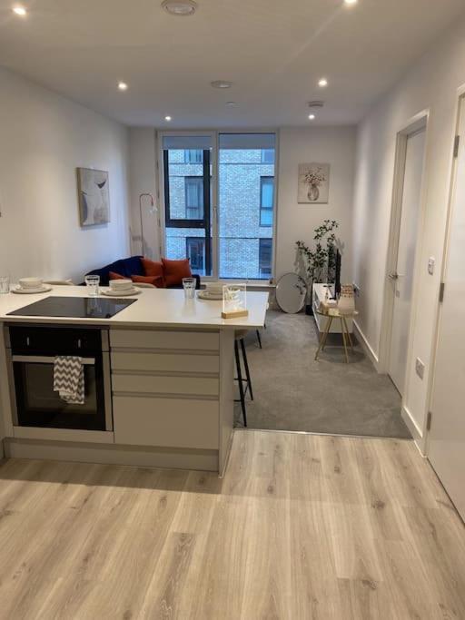 Central Manchester-1Br Apartment Free Parking-Cinema Room Exterior photo